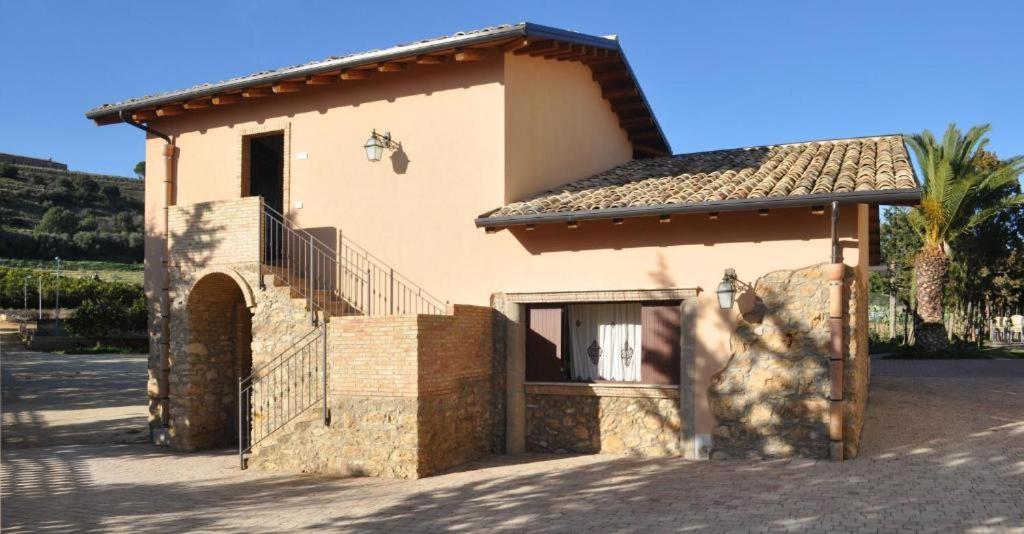 Tenuta Bellaprima Caltagirone Niscemi المظهر الخارجي الصورة